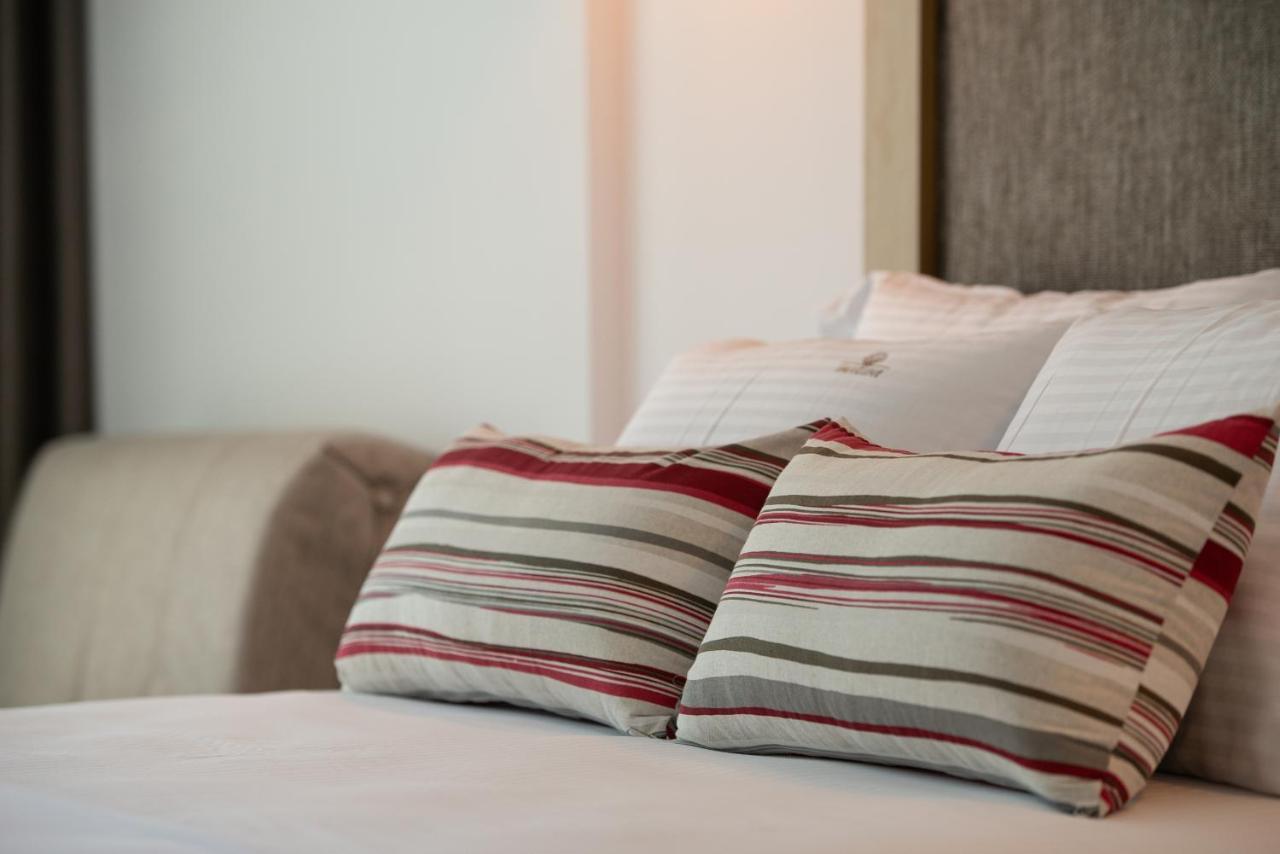 Imagine Luxury Suites 니키티 외부 사진