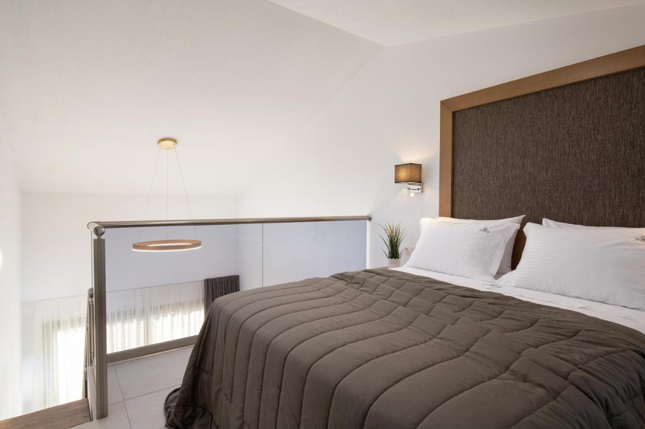 Imagine Luxury Suites 니키티 외부 사진